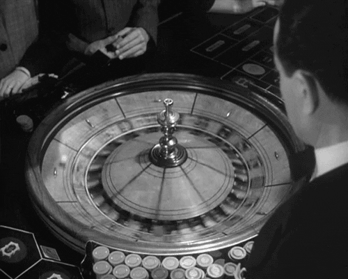 roulette table spinning